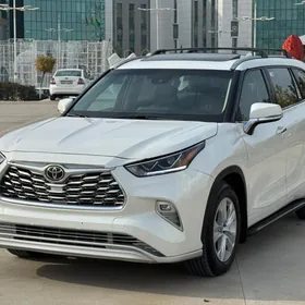 Toyota Highlander 2023