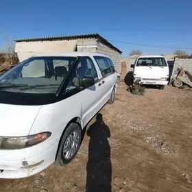 Toyota Previa 1990