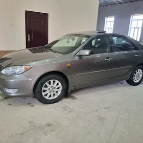 Toyota Camry 2004
