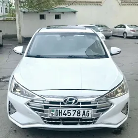 Hyundai Elantra 2020