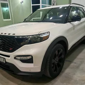 Ford Explorer 2023