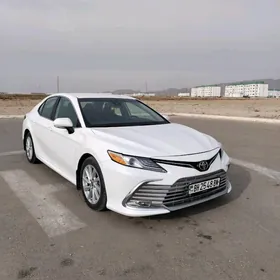 Toyota Camry 2022