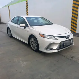 Toyota Camry 2020