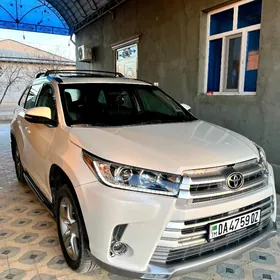 Toyota Highlander 2016