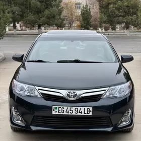 Toyota Camry 2013