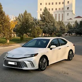 Toyota Camry 2024