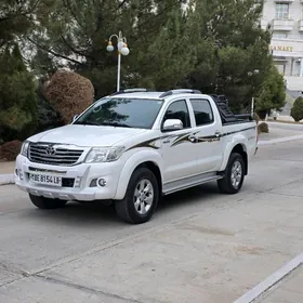 Toyota Hilux 2014