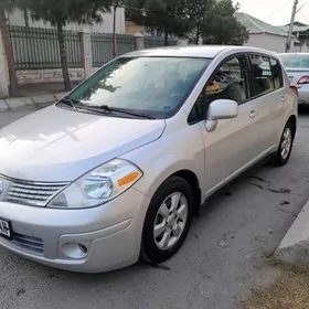 Nissan Versa 2010