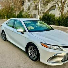 Toyota Camry 2023