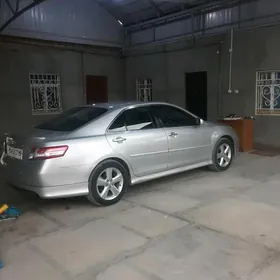 Toyota Camry 2011