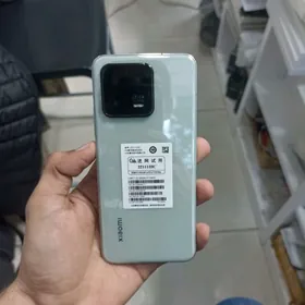 Xiaomi 13