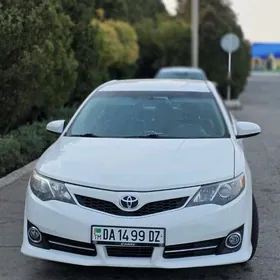 Toyota Camry 2013