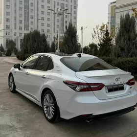 Toyota Camry 2023