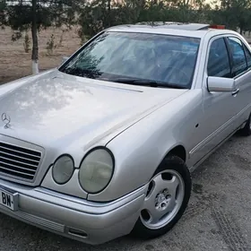 Mercedes-Benz E320 1996