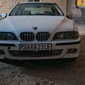 BMW E39 2001