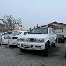 Nissan Pathfinder 1997