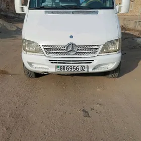 Mercedes-Benz Sprinter 3500 2004