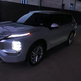 Mitsubishi Outlander 2022