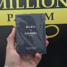 Bluede chanel