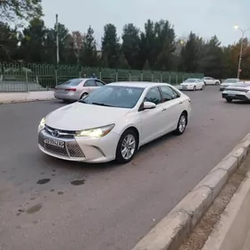 Toyota Camry 2015