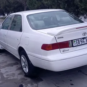Toyota Camry 1999