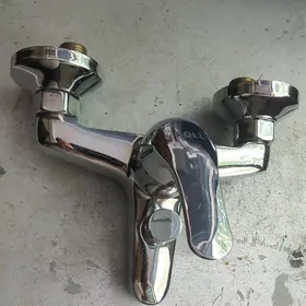 Сместител баня-кухня