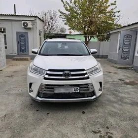 Toyota Highlander 2018