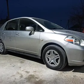Nissan Tiida 2007