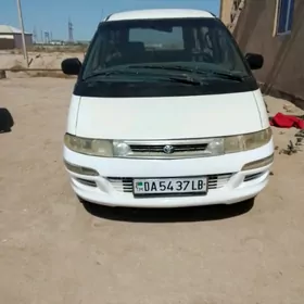 Toyota Previa 1993