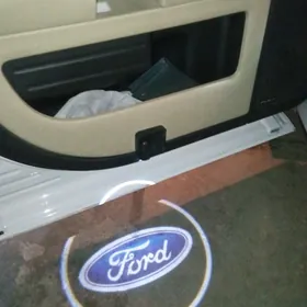 Ford gapy çyra
