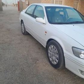 Toyota Camry 2000