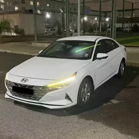 Hyundai Elantra 2021