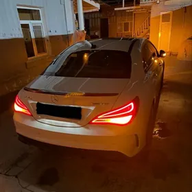 Mercedes-Benz CLA 2015