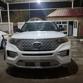 Ford Explorer 2021
