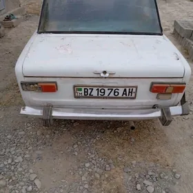Lada VAZ-2112 1987