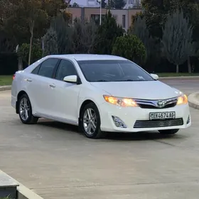 Toyota Camry 2014