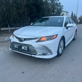 Toyota Camry 2022