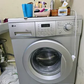 СТИРАЛЬНАЯ МАШИНА