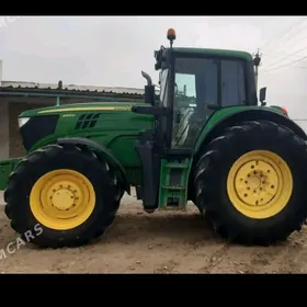 John Deere 2020