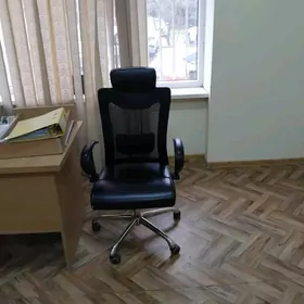 Кресло офисное