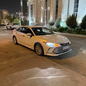 Toyota Avalon 2019