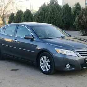 Toyota Camry 2011