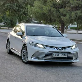 Toyota Camry 2022