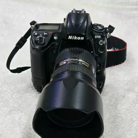 Nikon D700