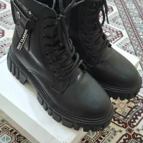 Женская обувь