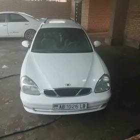 Daewoo Nubira 2000