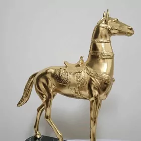 at bedew heykel suwenir