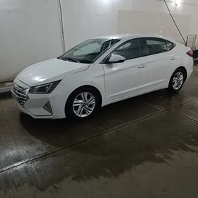 Hyundai Elantra 2020