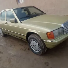 Mercedes-Benz 190E 1983
