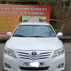 Toyota Camry 2010